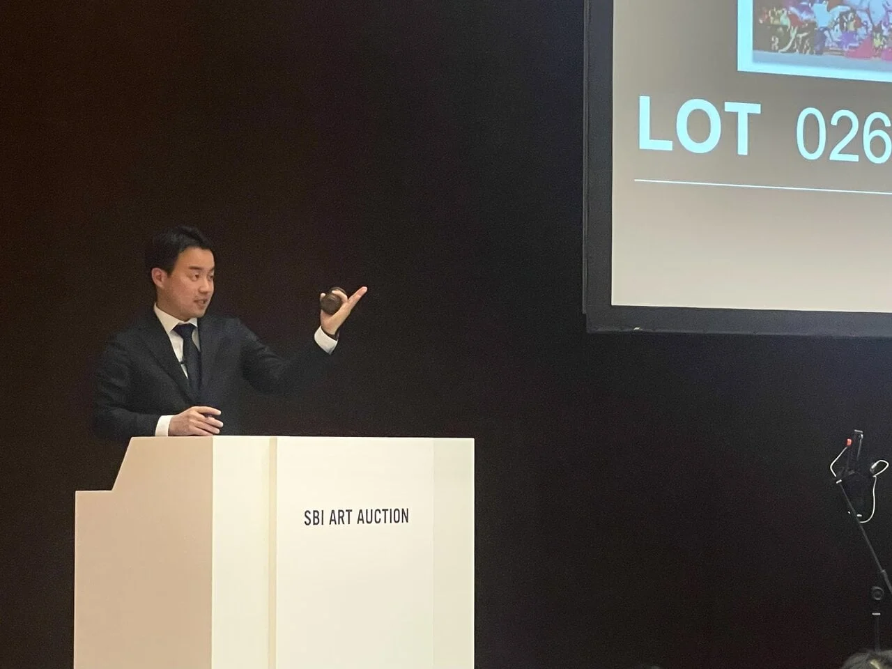 草間彌生が1億超えで落札額TOP、井田幸昌も記録更新。「SBIアートオークション」3/11レポ